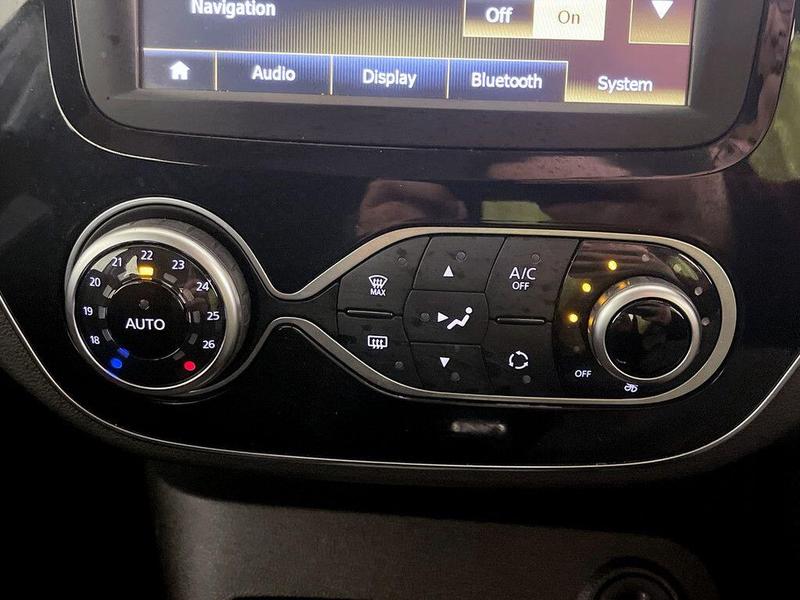 Used Renault Captur 2017 for sale - 76545406: Photo 24