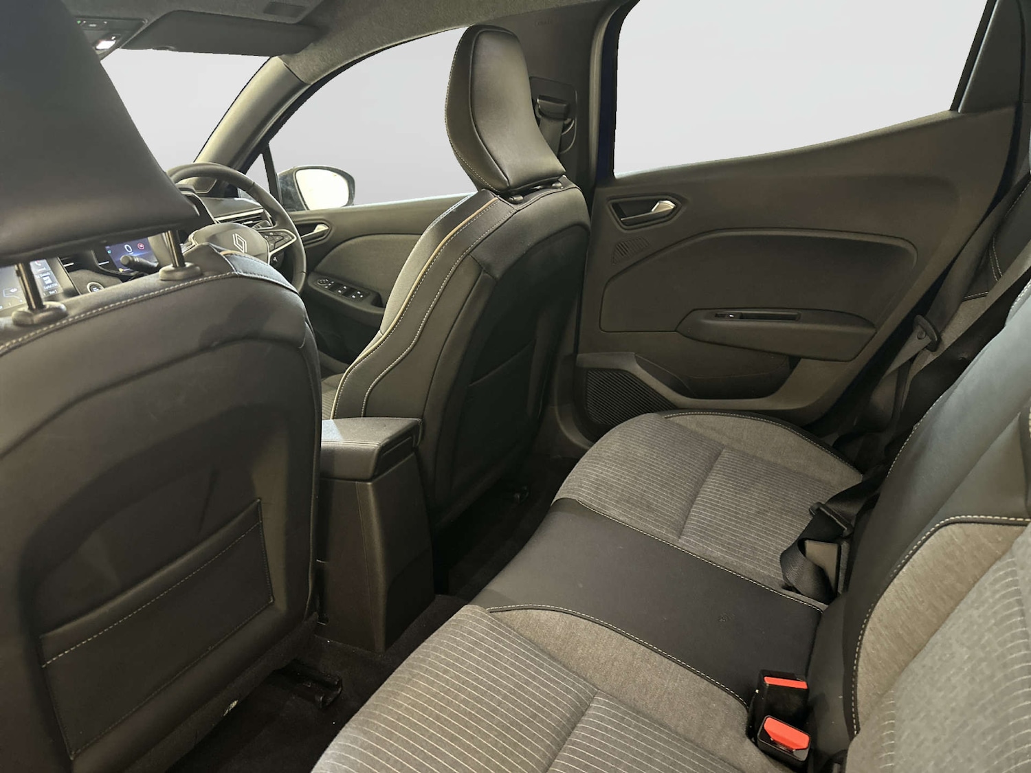 Used Renault Clio 2024 for sale - 78091346: Photo 14