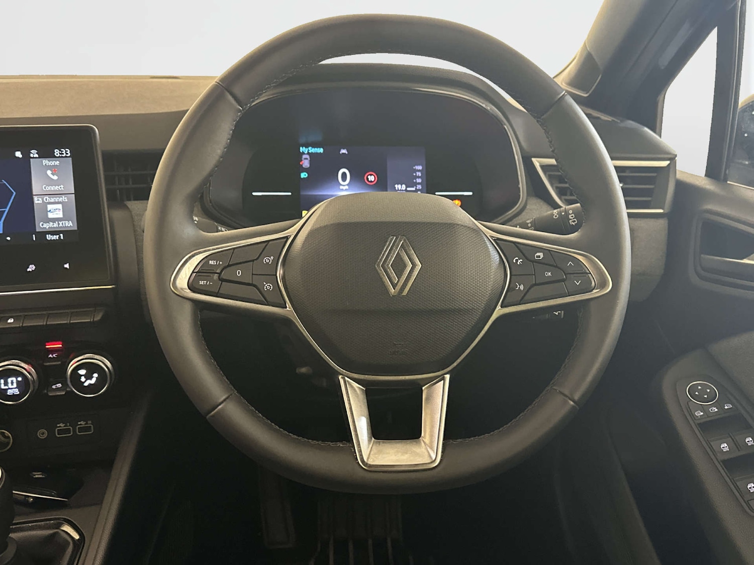 Used Renault Clio 2024 for sale - 78091346: Photo 16