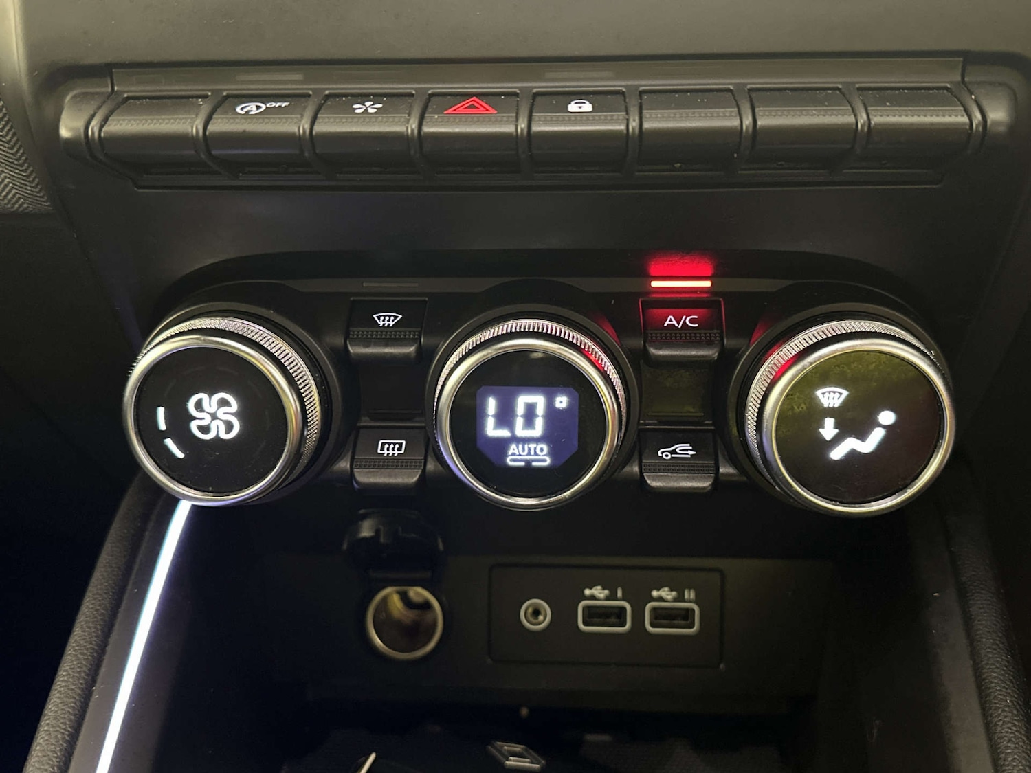 Used Renault Clio 2024 for sale - 78091346: Photo 24