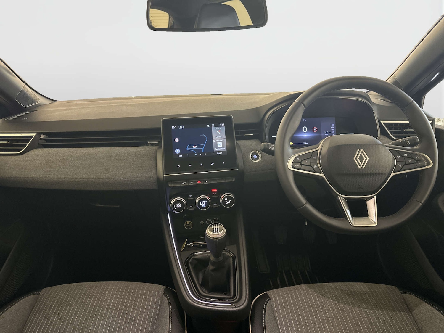 Used Renault Clio 2024 for sale - 78091346: Photo 3