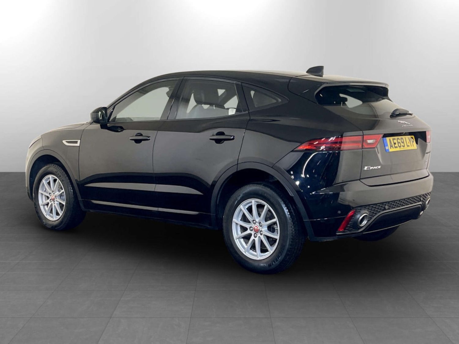Used Jaguar E-Pace 2019 for sale - 77259105: Photo 8