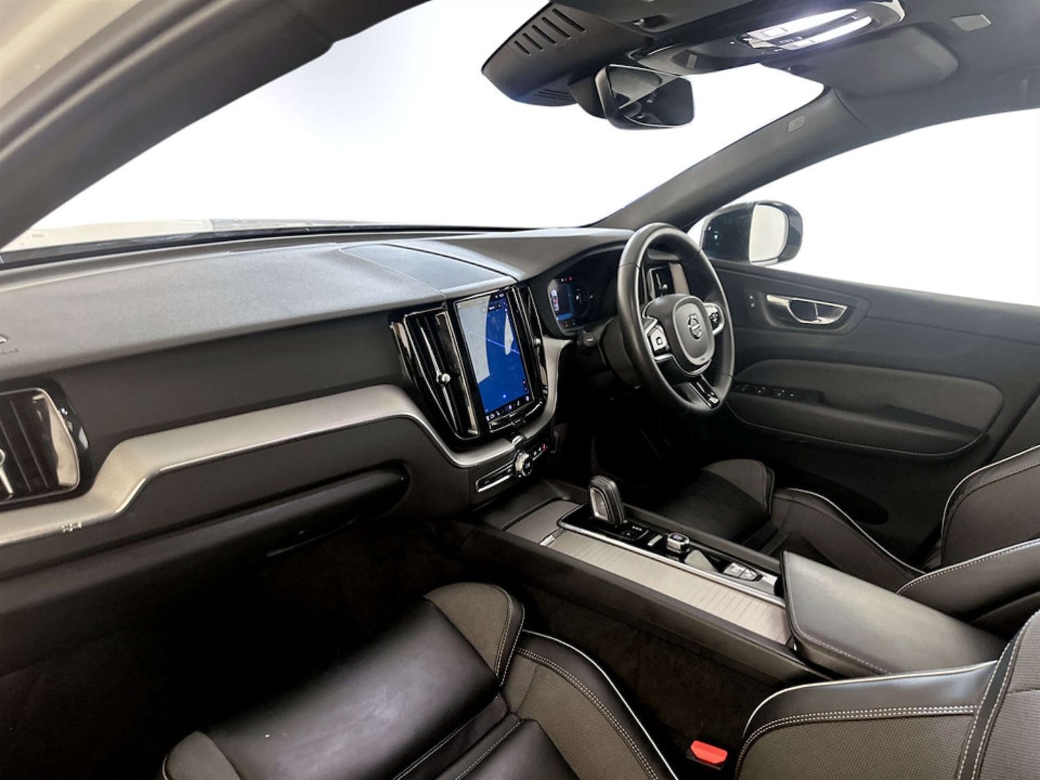 Used Volvo XC60 2021 for sale - 77185988: Photo 12