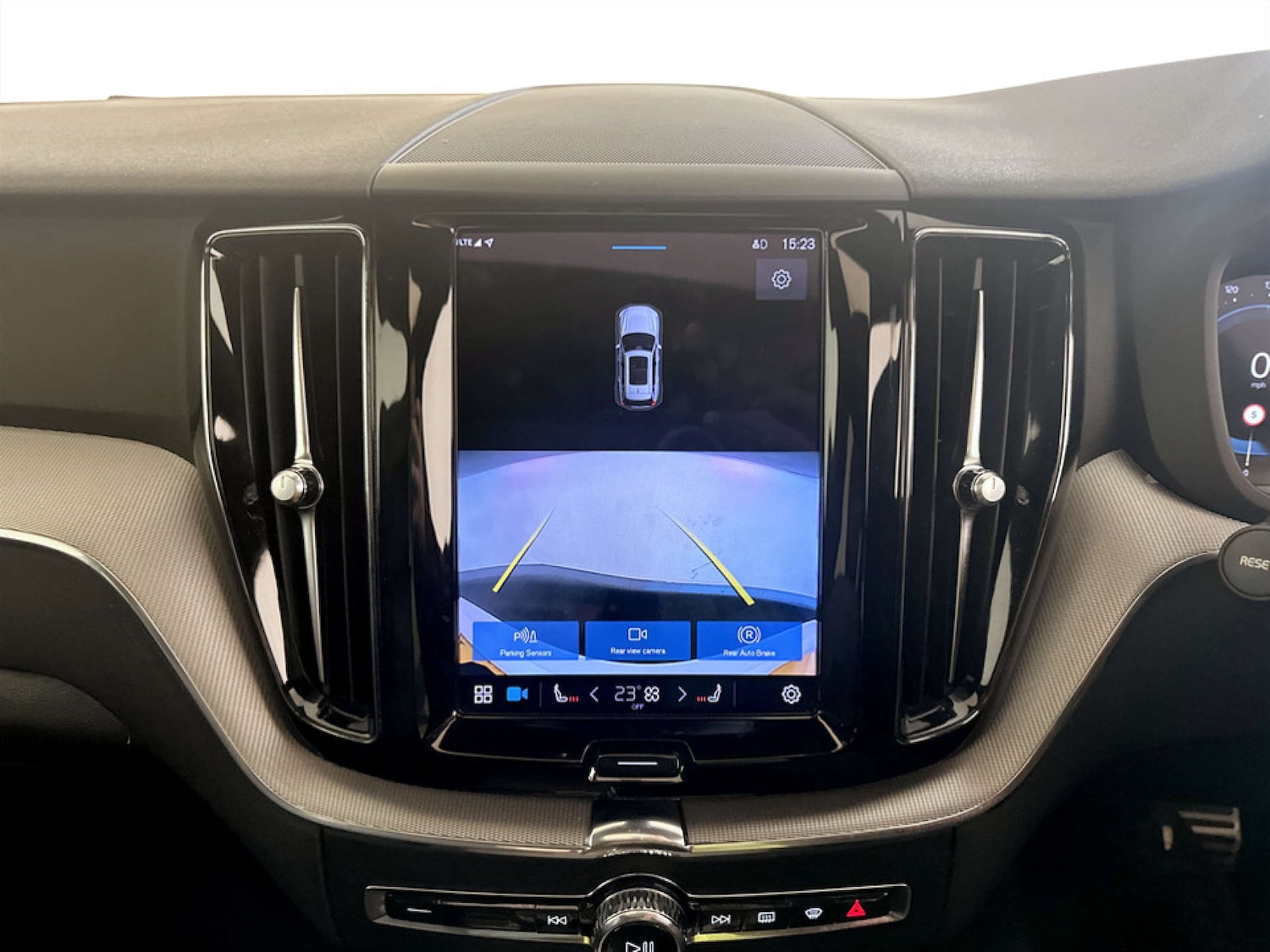 Used Volvo XC60 2021 for sale - 77185988: Photo 25