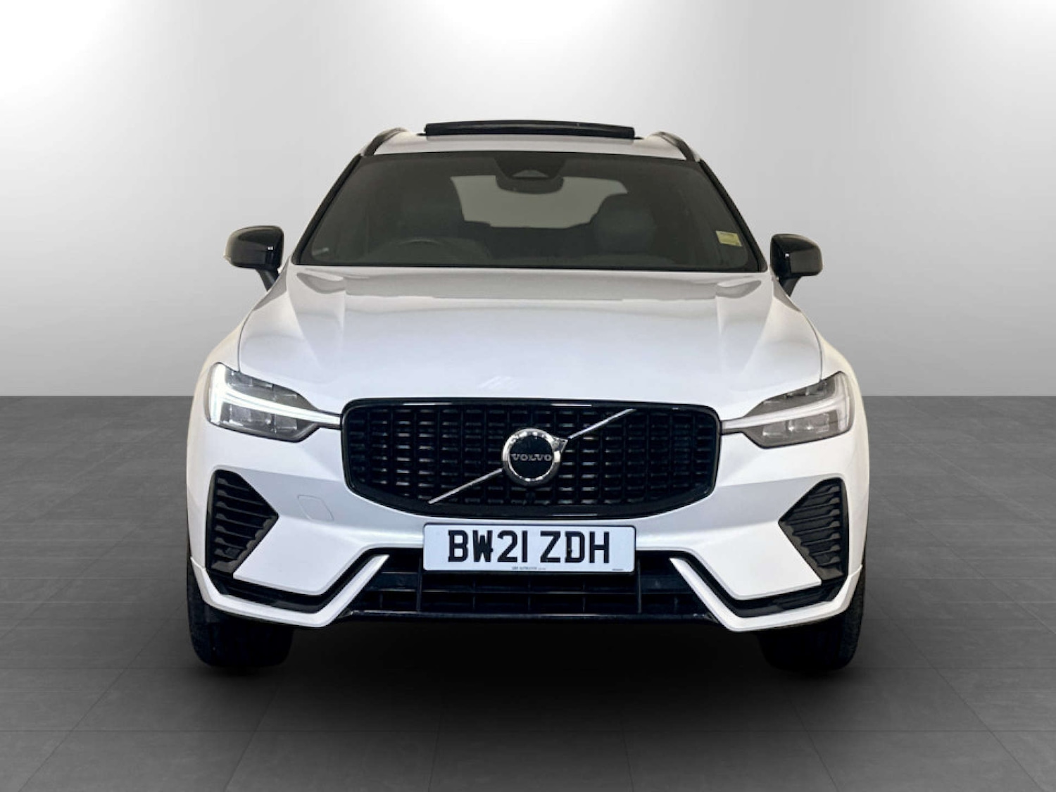 Used Volvo XC60 2021 for sale - 77185988: Photo 5