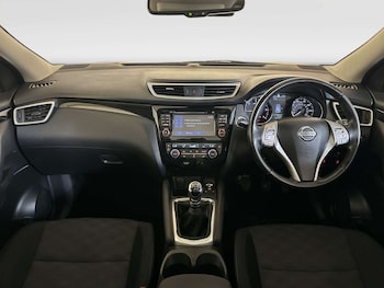 Used Nissan Qashqai 2017 for sale - 79429501: Photo
