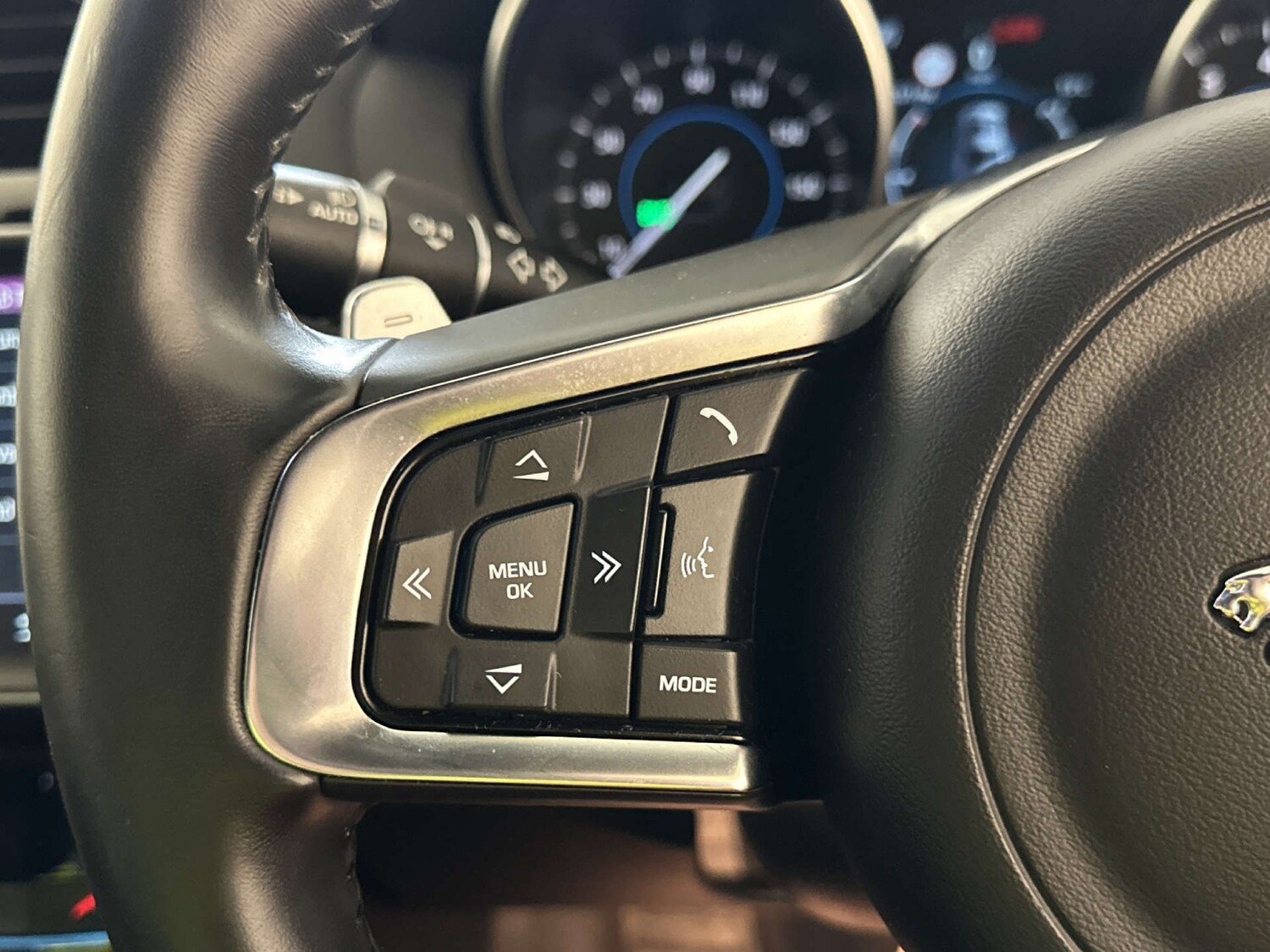 Used Jaguar XE 2018 for sale - 78122996: Photo 17