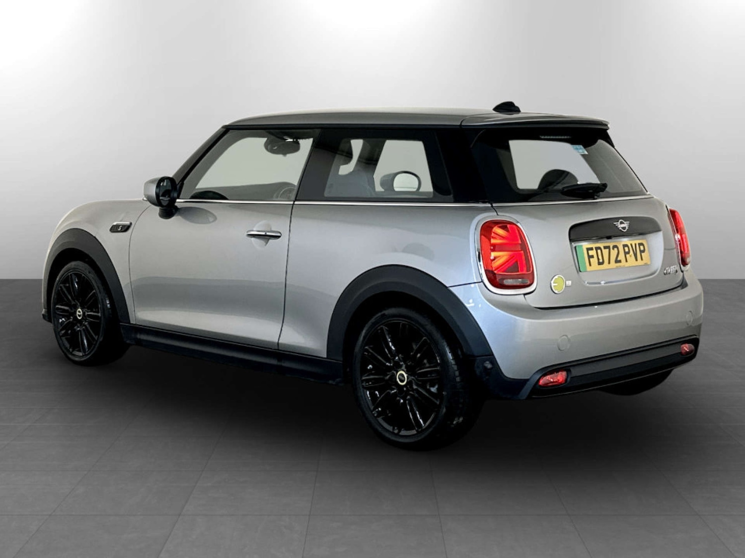 Used MINI Hatch 2023 for sale - 77567351: Photo 8