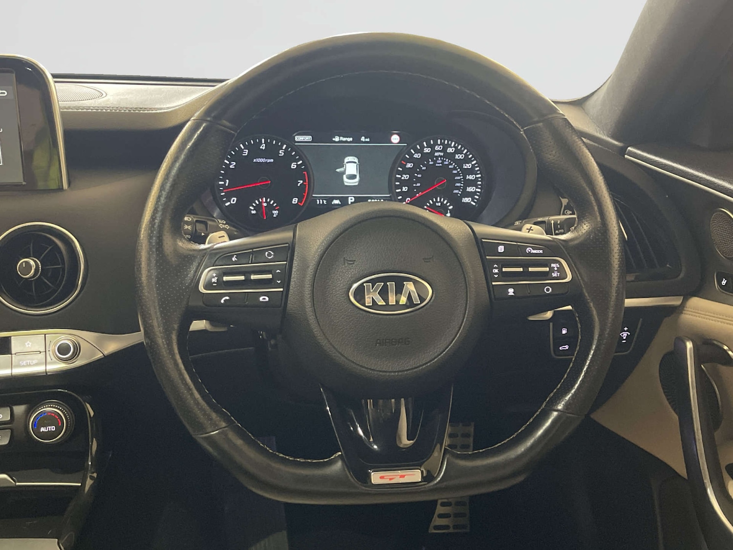 Used Kia Stinger 2018 for sale - 78066742: Photo 16