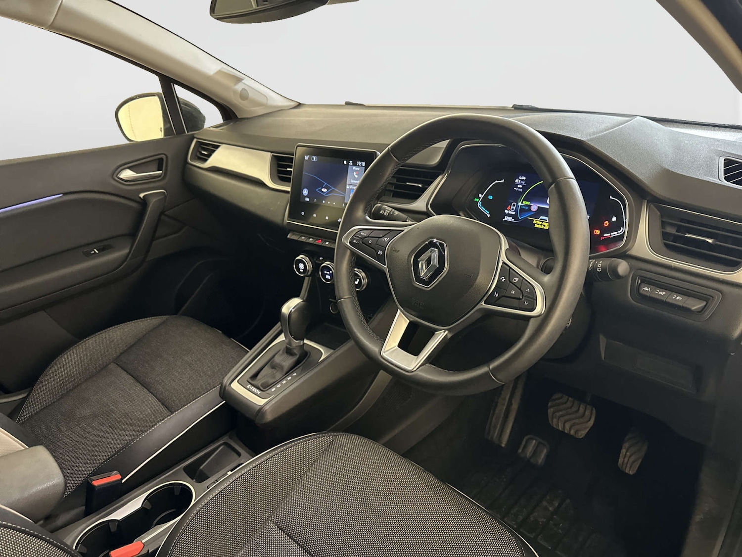 Used Renault Captur 2022 for sale - 77984215: Photo 15