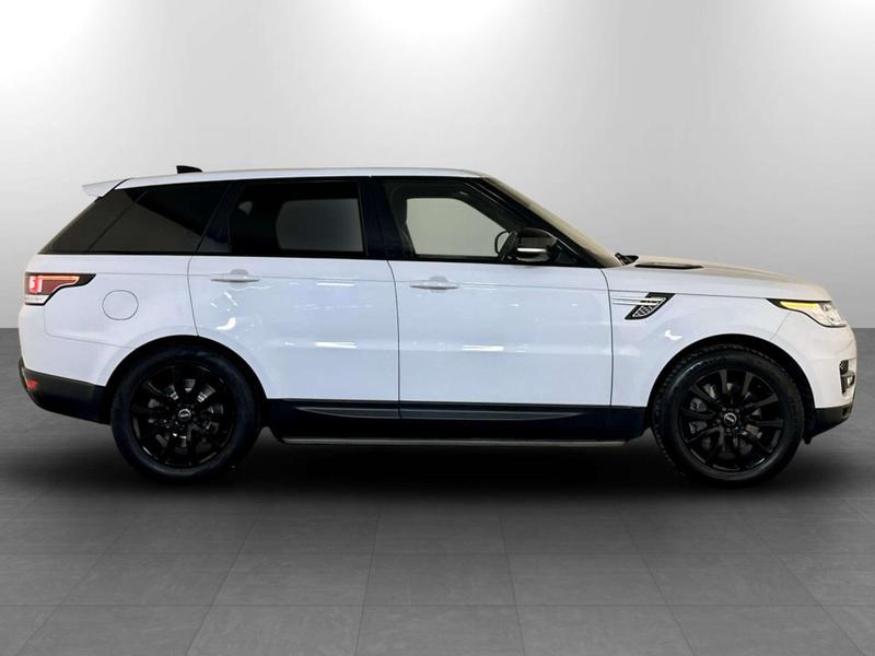 Used Land Rover Range Rover Sport 2017 for sale - 77063936: Photo 11