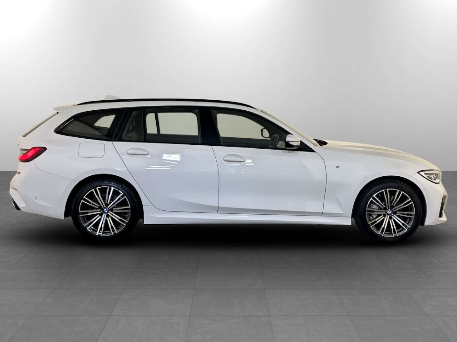 Used BMW 3 Series 2021 for sale - 77186087: Photo 11