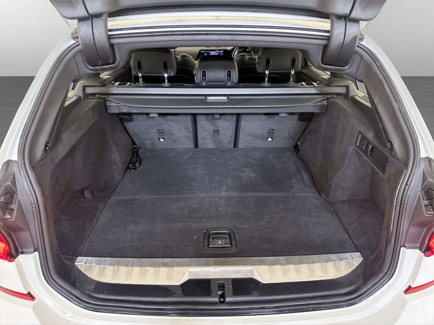 Used BMW 3 Series 2021 for sale - 77186087: Photo 15