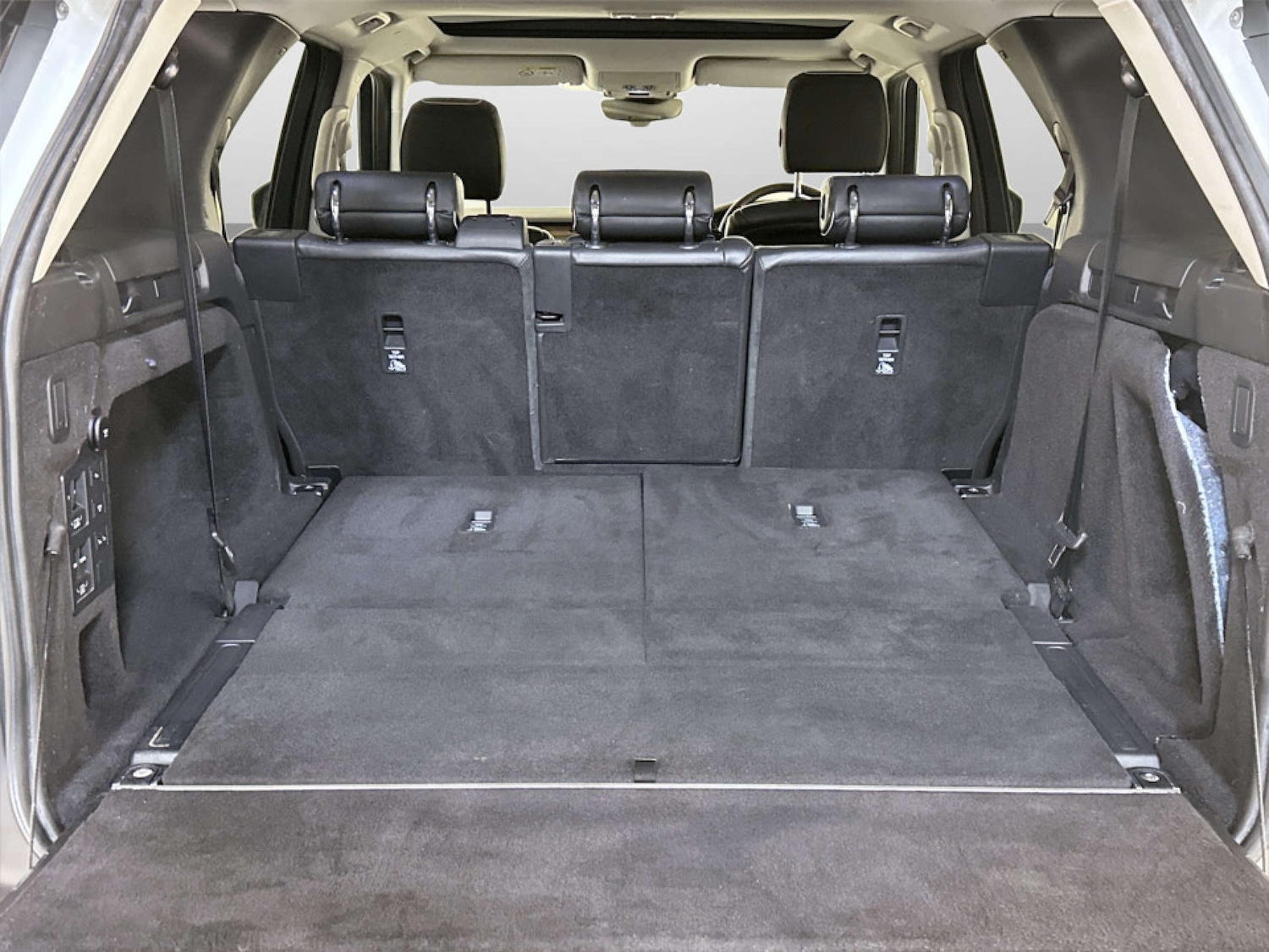 Used Land Rover Discovery 2018 for sale - 77745428: Photo 15