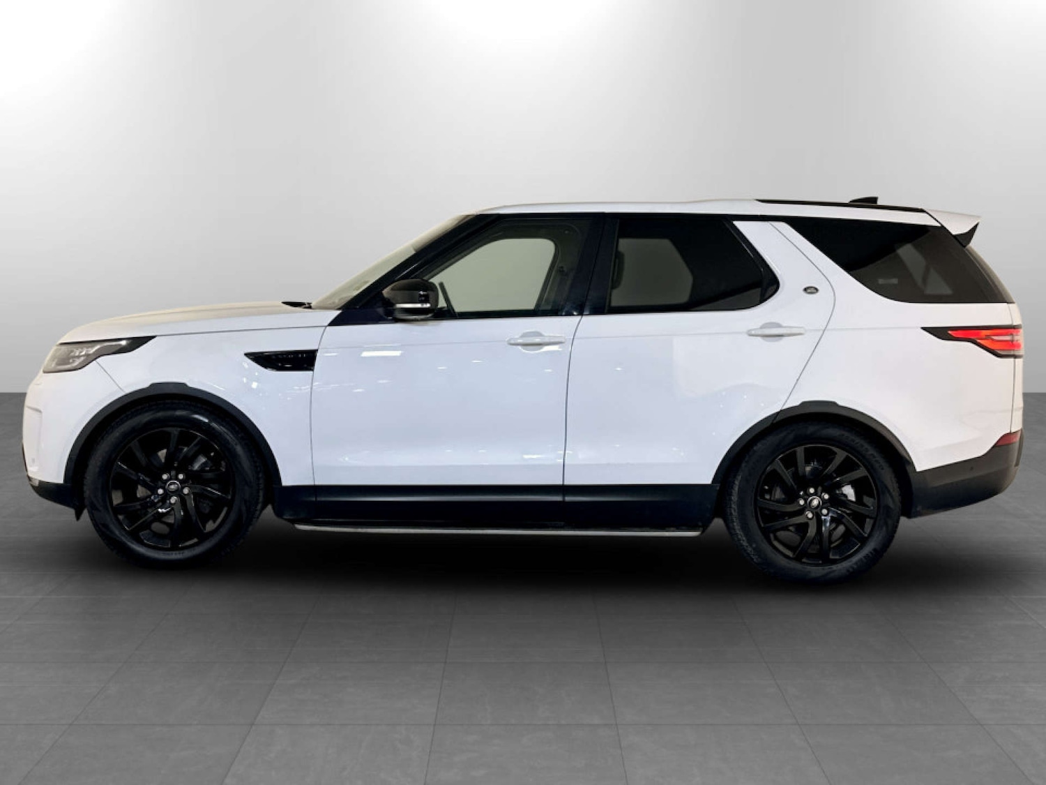 Used Land Rover Discovery 2018 for sale - 77745428: Photo 7