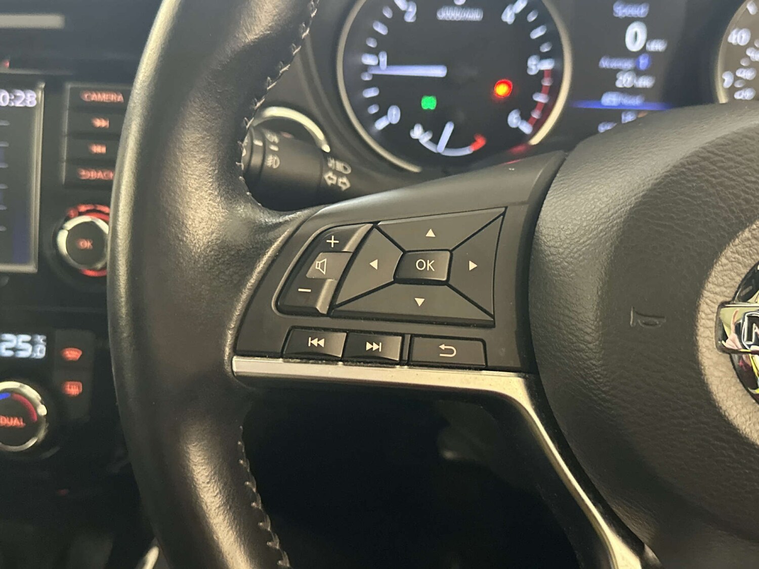 Used Nissan Qashqai 2018 for sale - 78175637: Photo 17