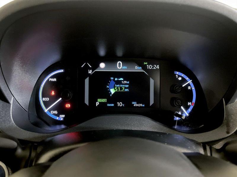 Used Toyota Yaris Cross 2022 for sale - 76703050: Photo 17