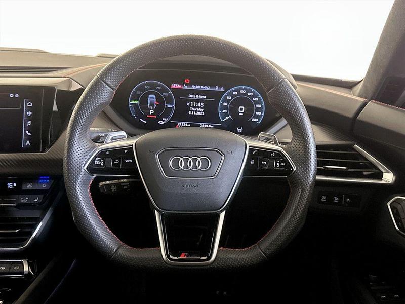 Used Audi RS e-tron GT 2022 for sale - 76494649: Photo 16