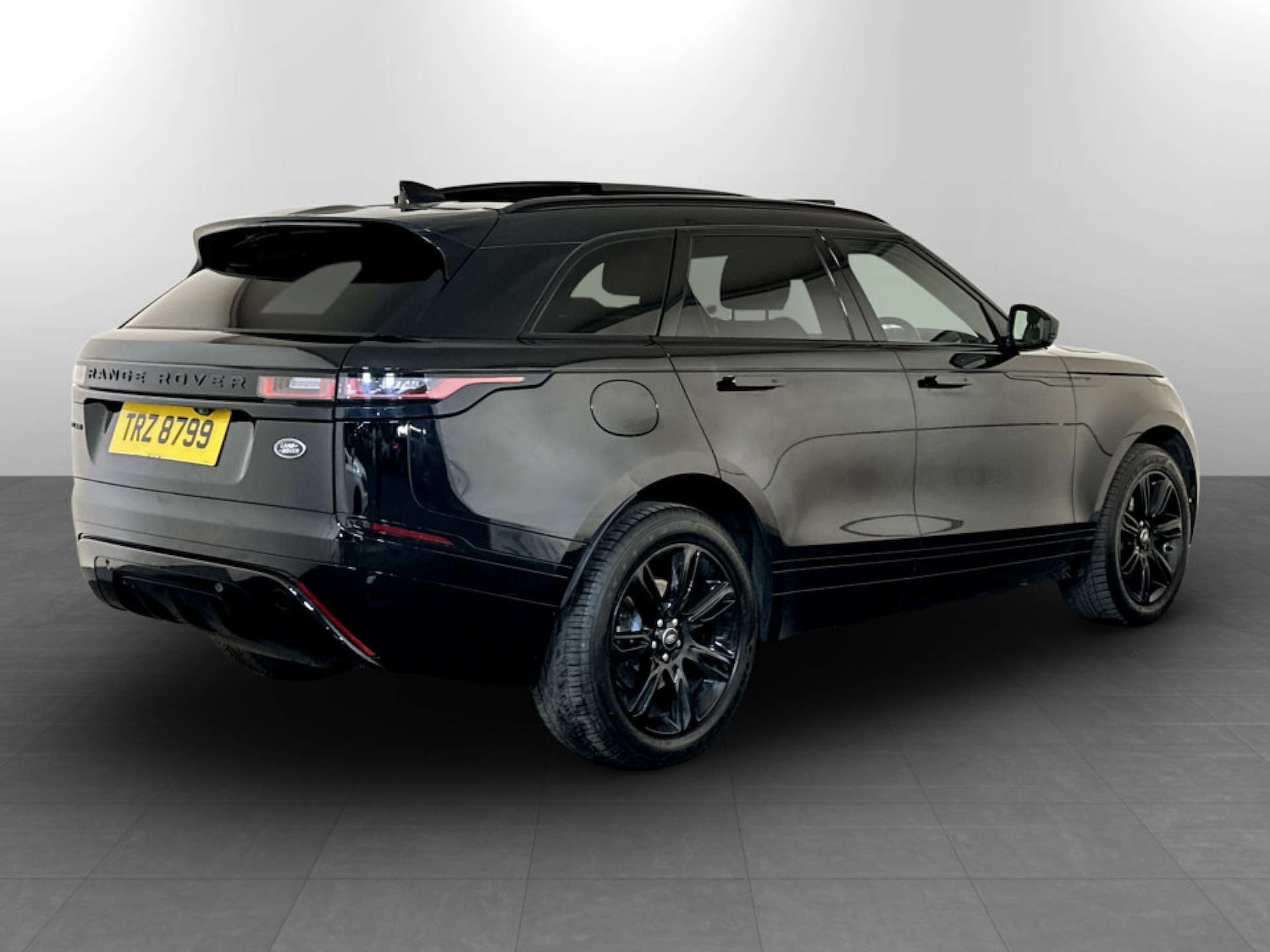 Used Land Rover Range Rover Velar 2022 for sale - 77185734: Photo 10