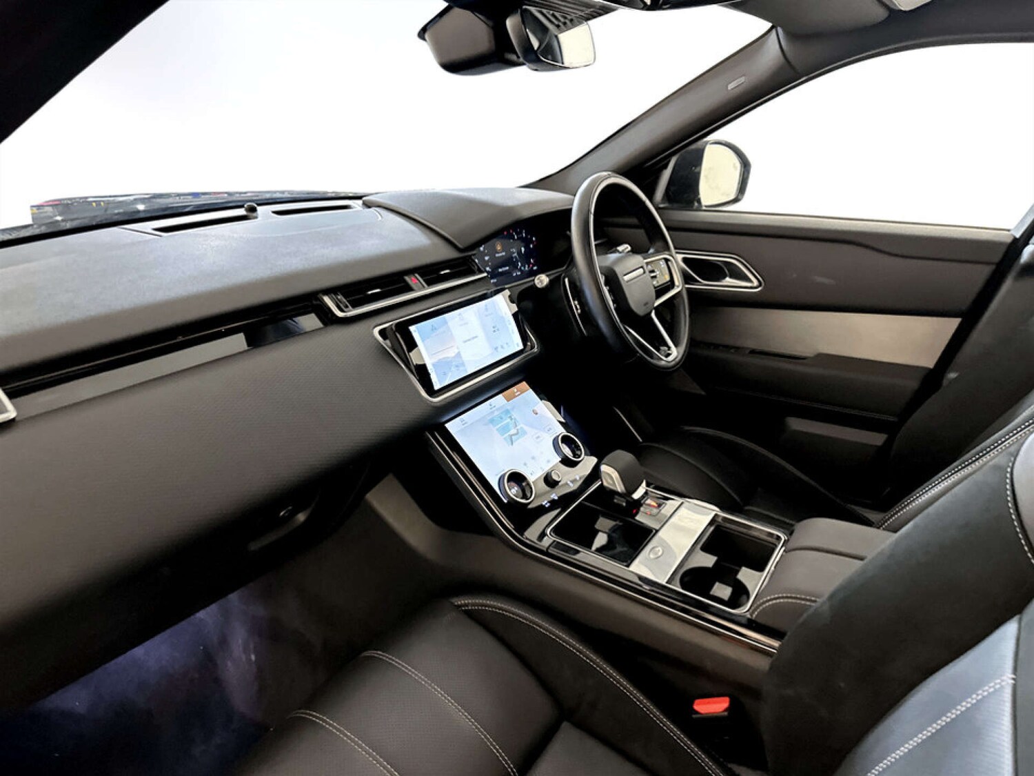 Used Land Rover Range Rover Velar 2022 for sale - 77185734: Photo 12