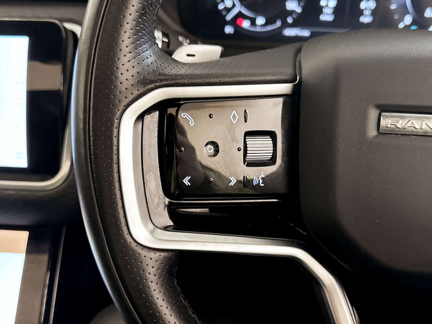 Used Land Rover Range Rover Velar 2022 for sale - 77185734: Photo 19