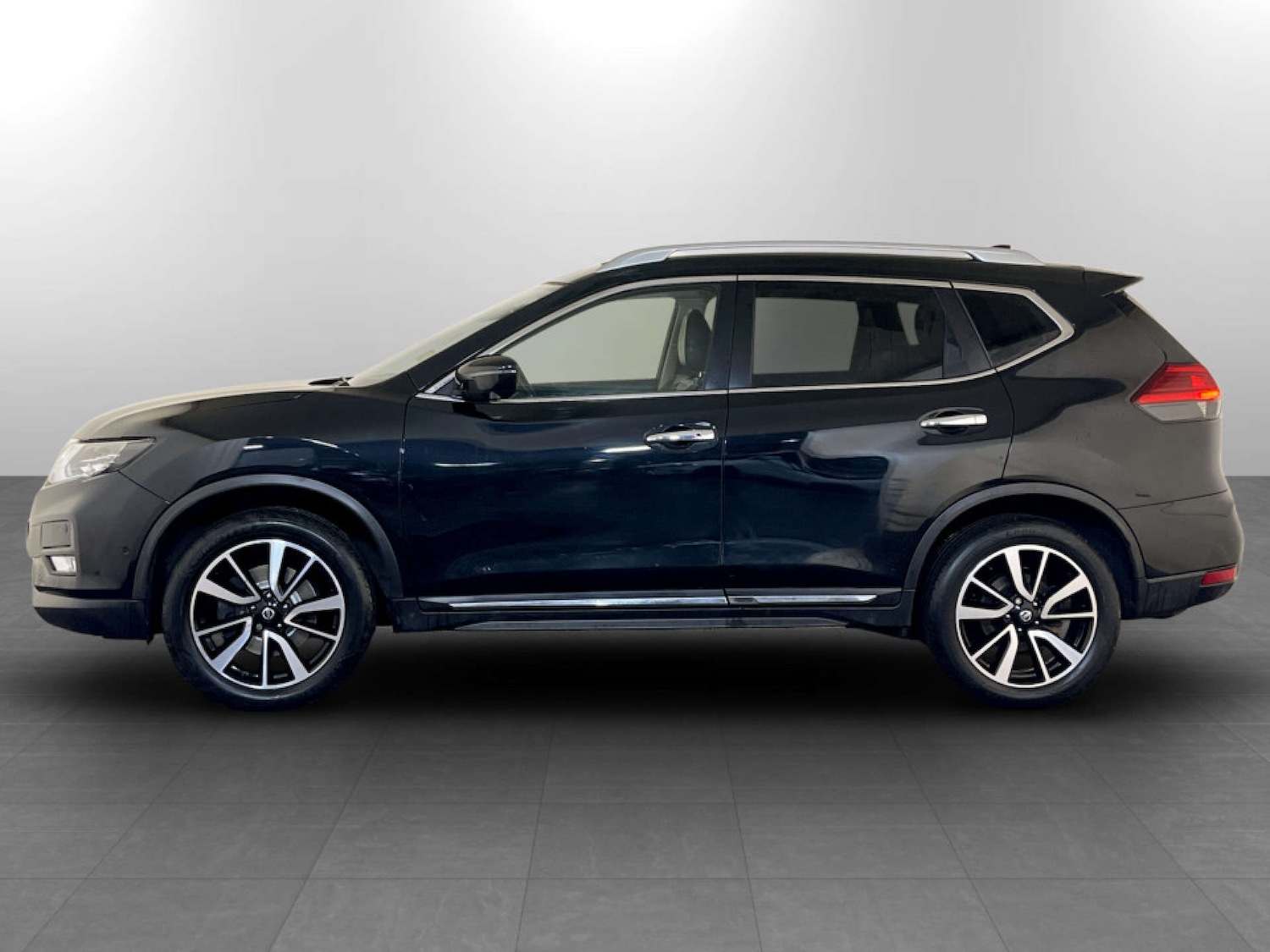 Used Nissan X-Trail 2018 for sale - 77523399: Photo 7