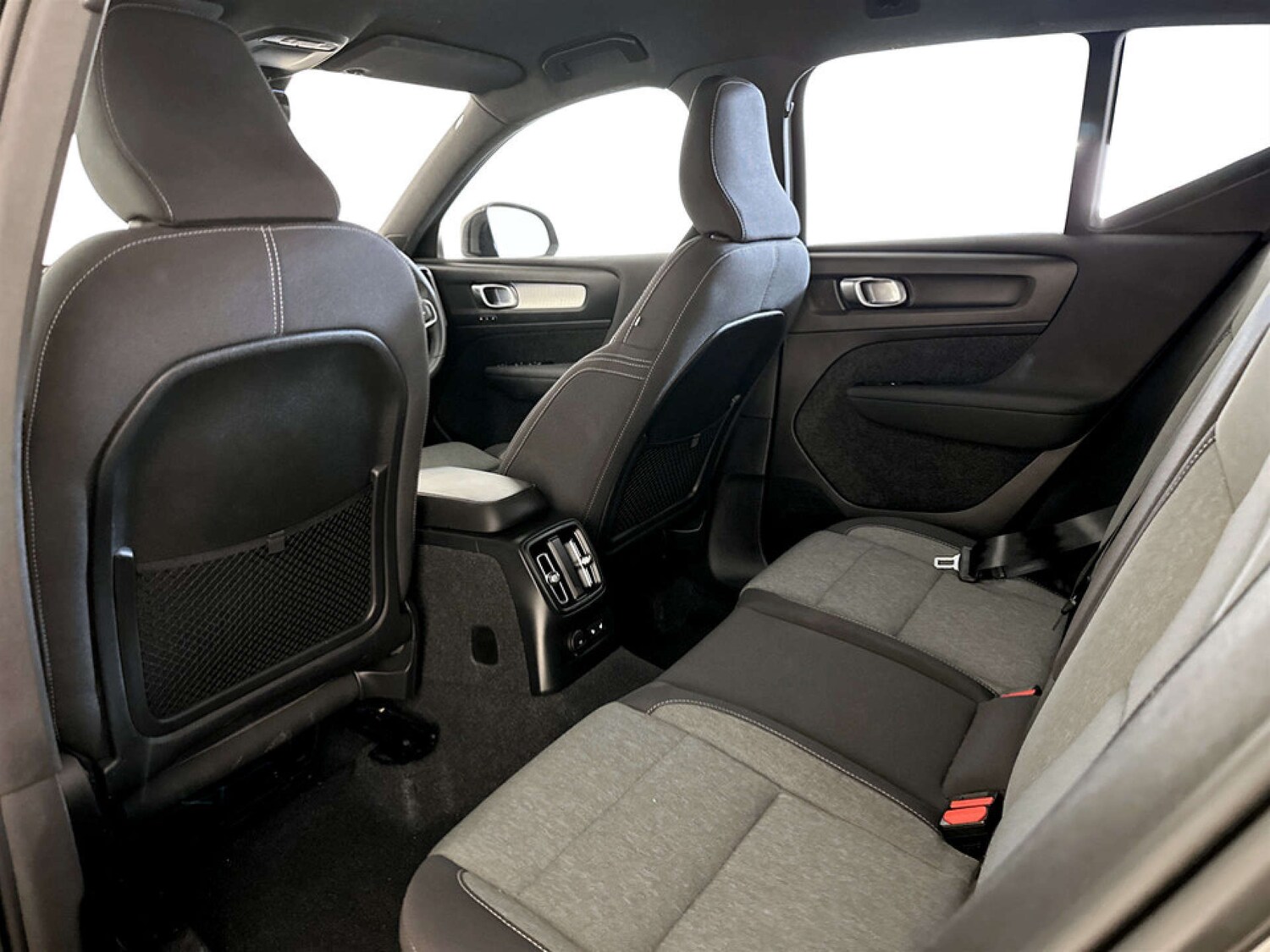 Used Volvo XC40 2023 for sale - 77581168: Photo 14