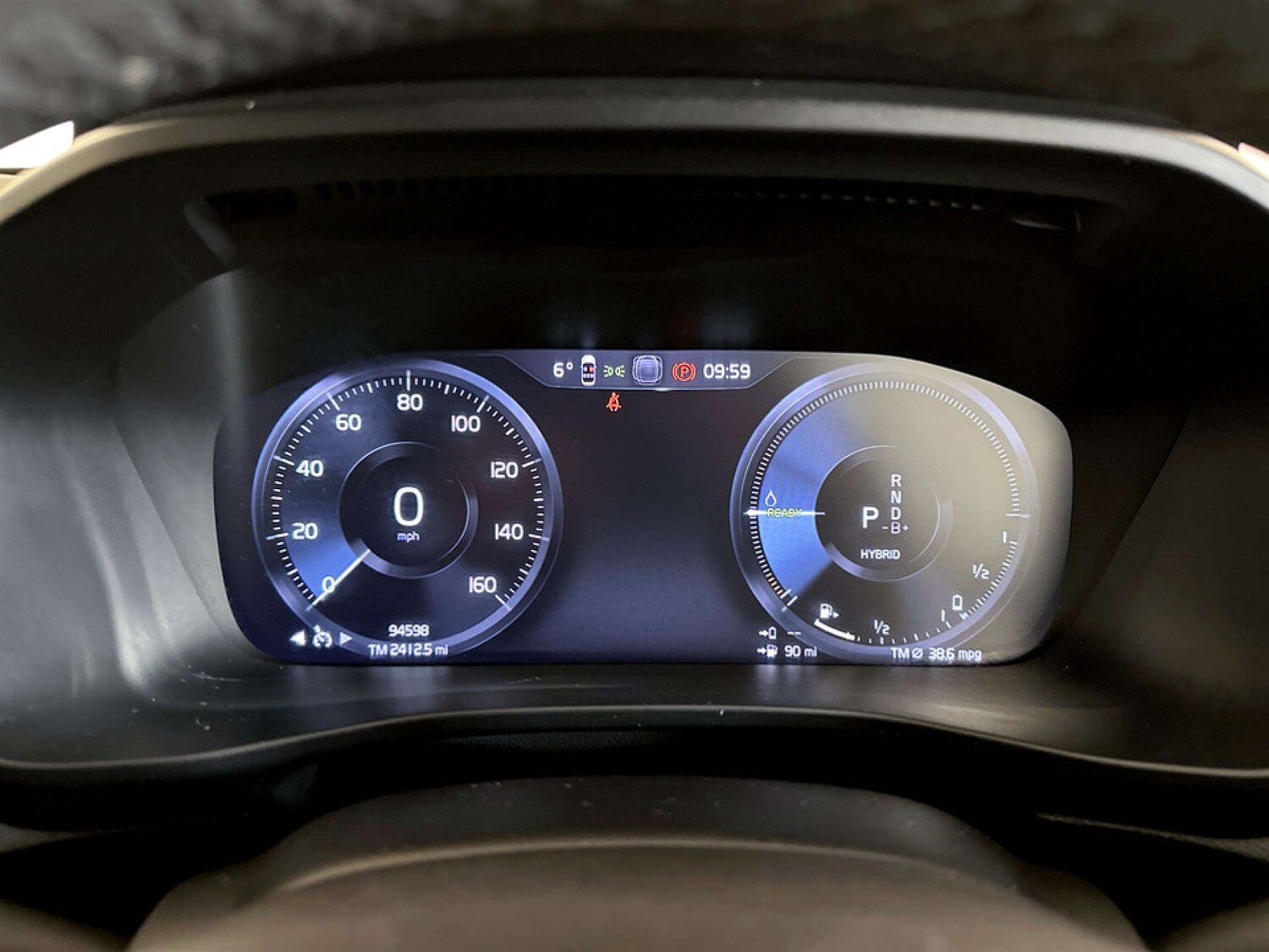 Used Volvo XC40 2023 for sale - 77581168: Photo 18