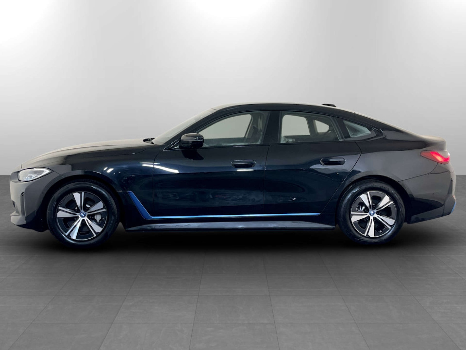 Used BMW i4 2022 for sale - 77434632: Photo 6