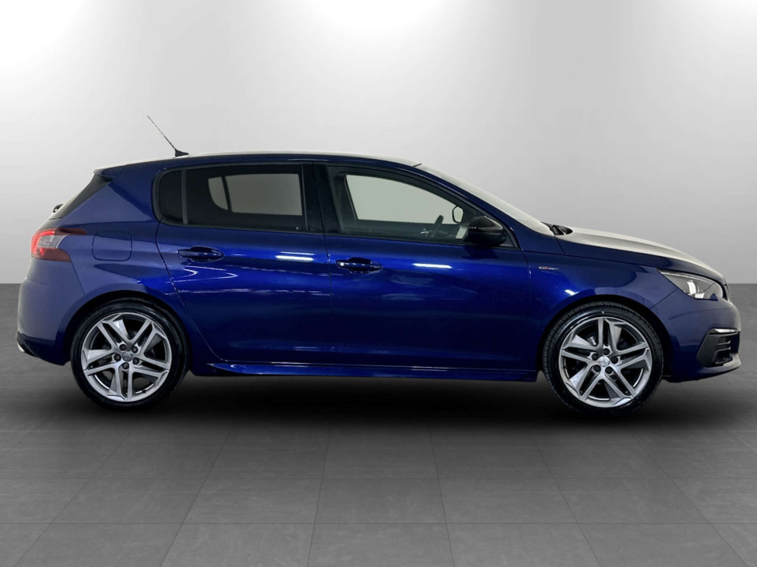 Used Peugeot 308 2019 for sale - 77195899: Photo 11