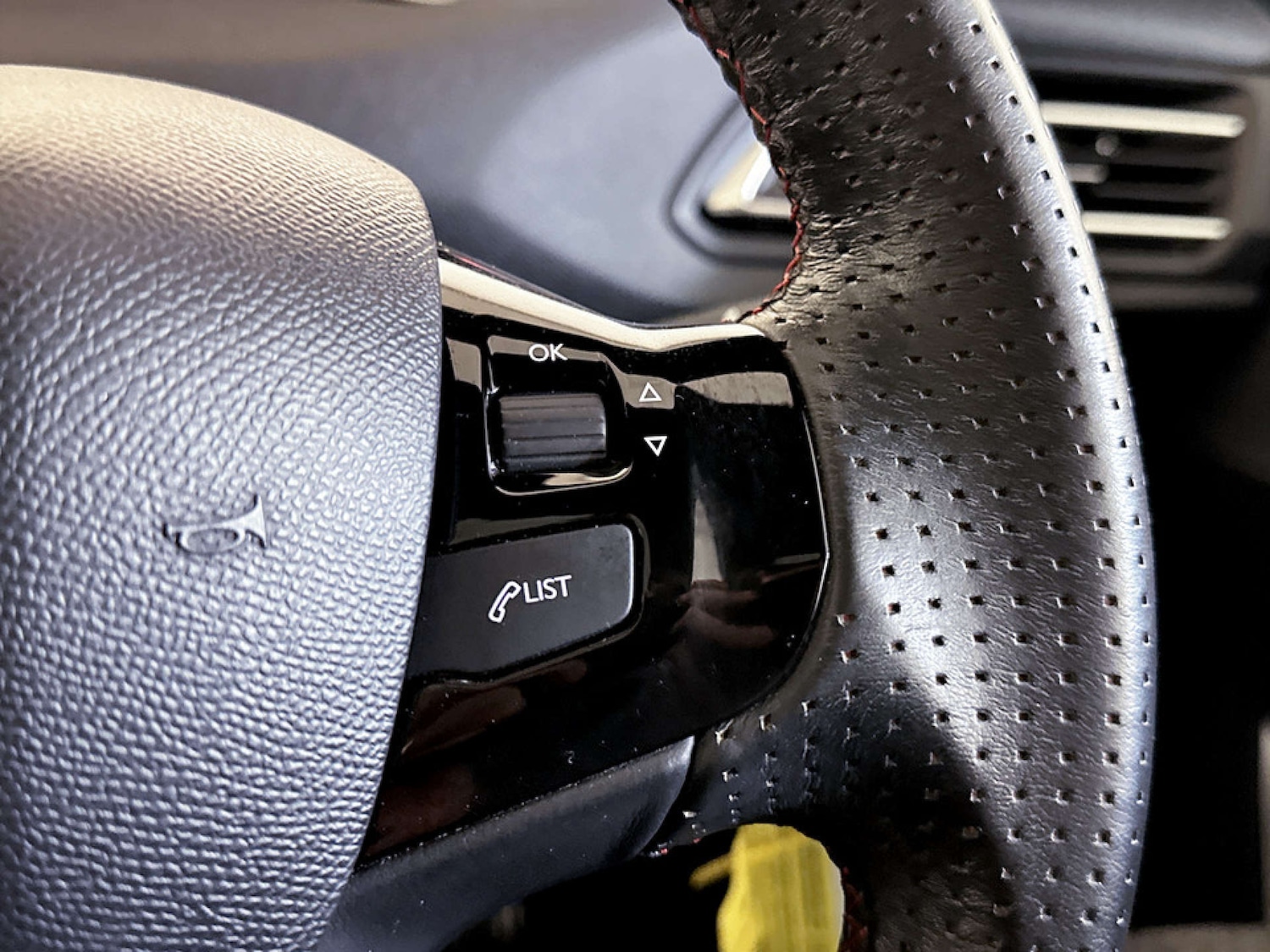 Used Peugeot 308 2019 for sale - 77195899: Photo 21