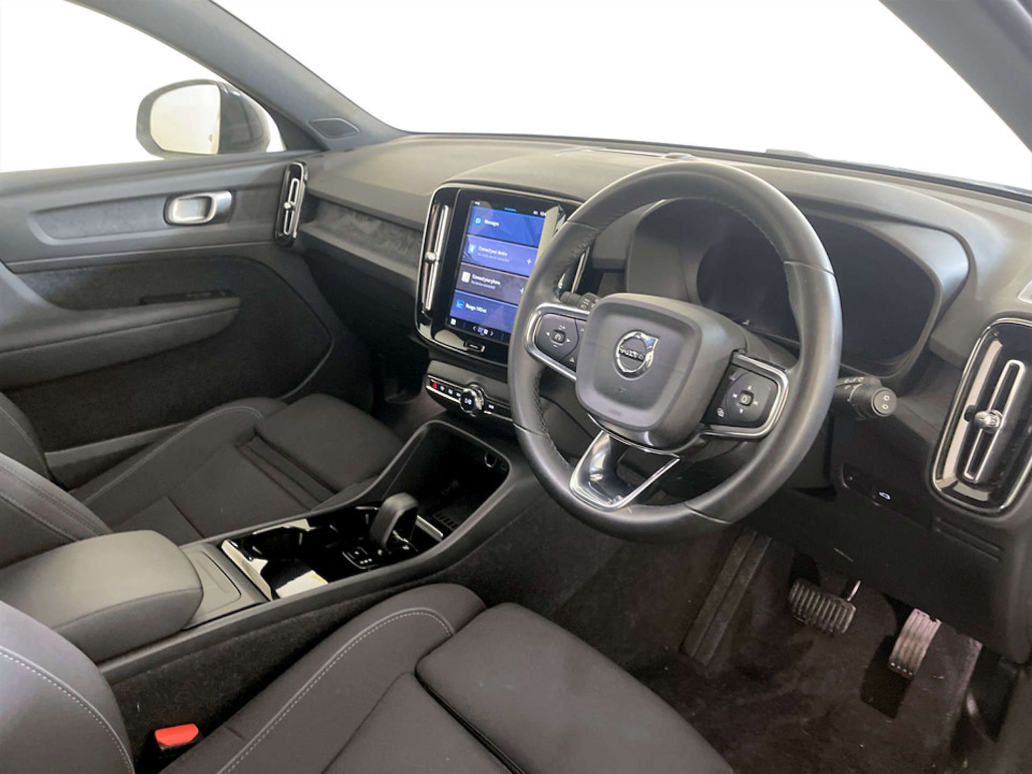 Used Volvo XC40 2023 for sale - 77667836: Photo 13