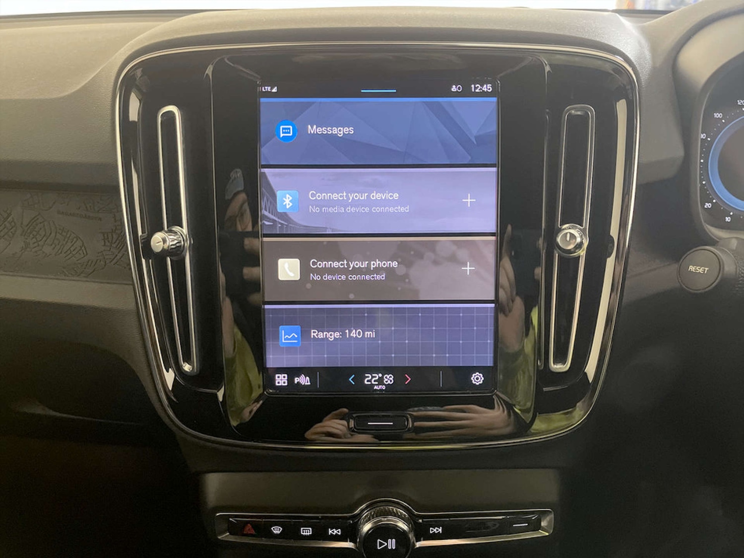 Used Volvo XC40 2023 for sale - 77667836: Photo 20