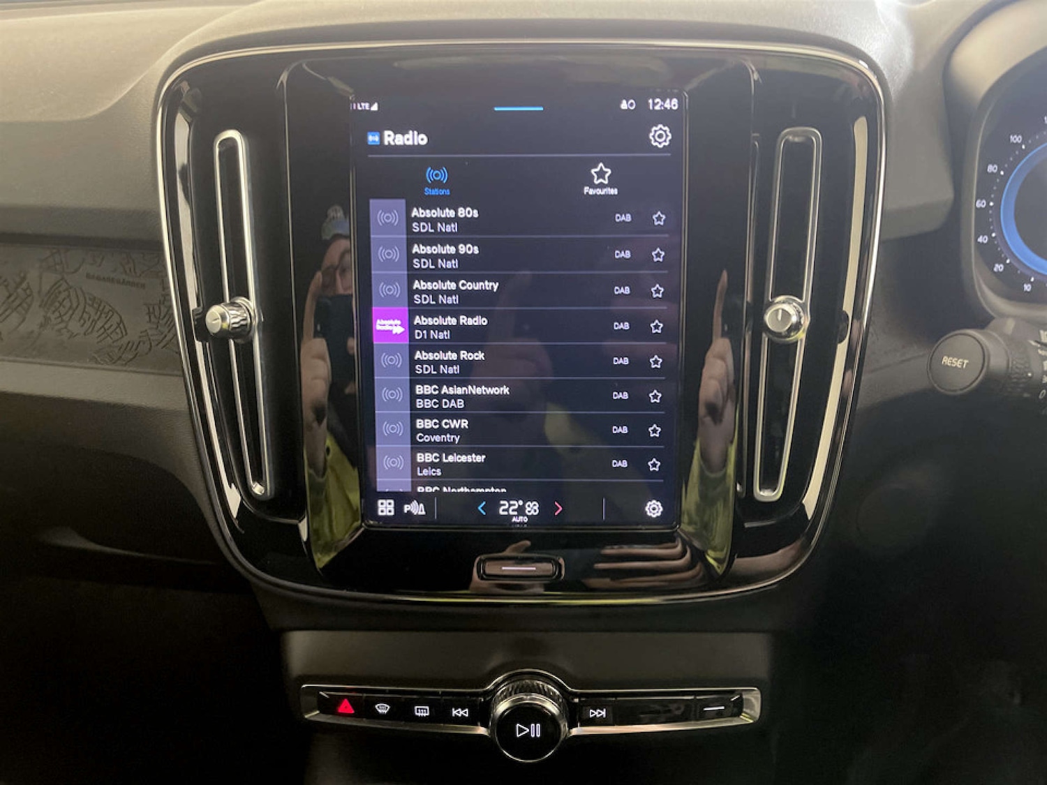 Used Volvo XC40 2023 for sale - 77667836: Photo 22