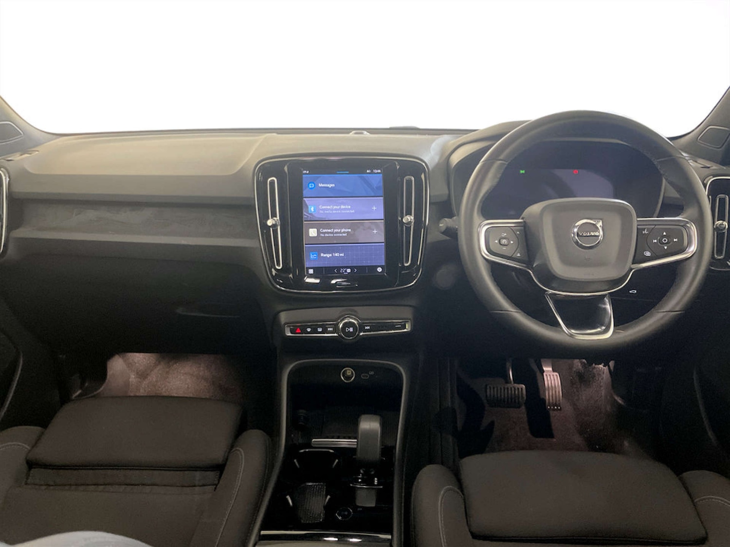 Used Volvo XC40 2023 for sale - 77667836: Photo 3