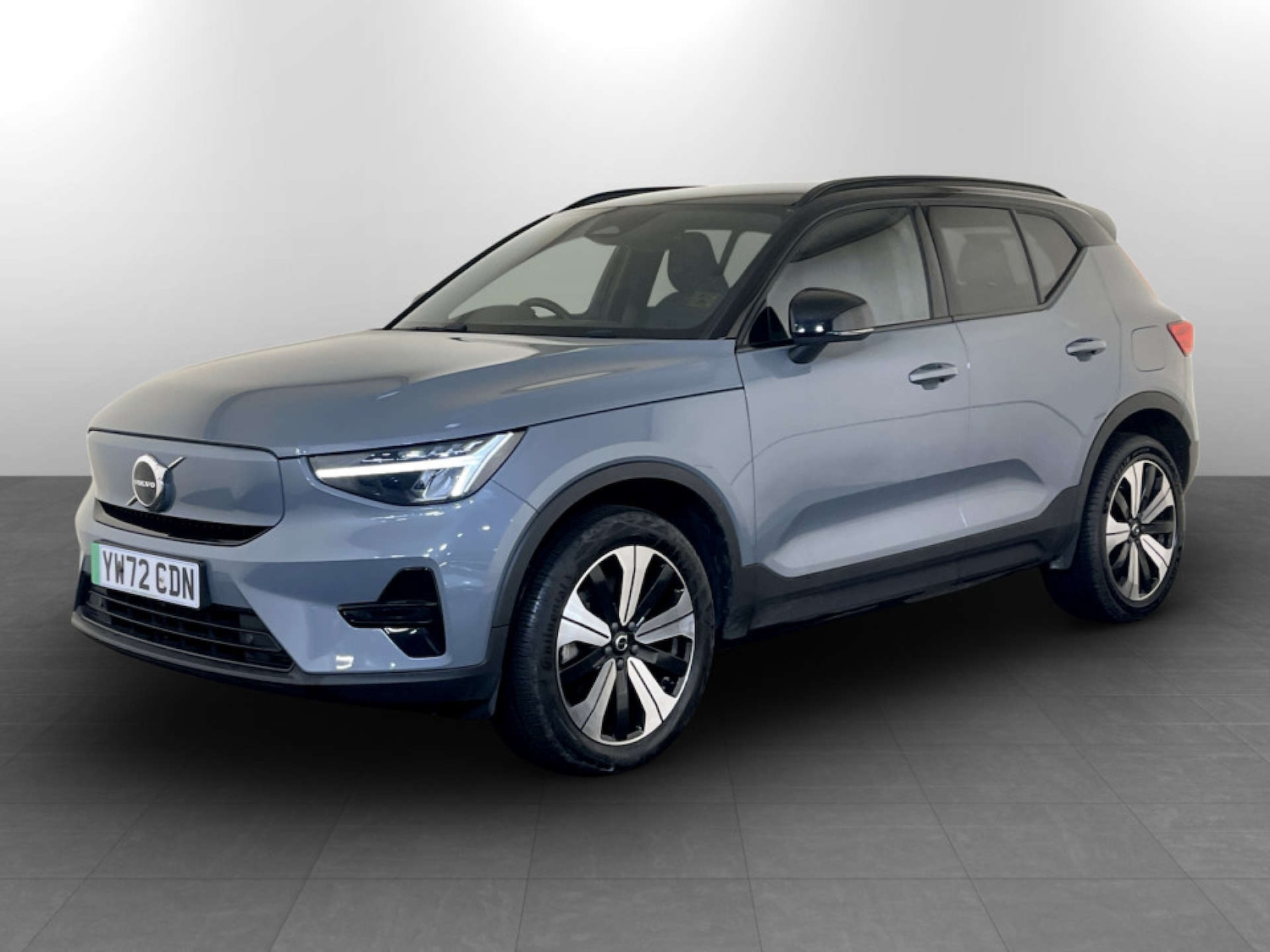 Used Volvo XC40 2023 for sale - 77667836: Photo 5