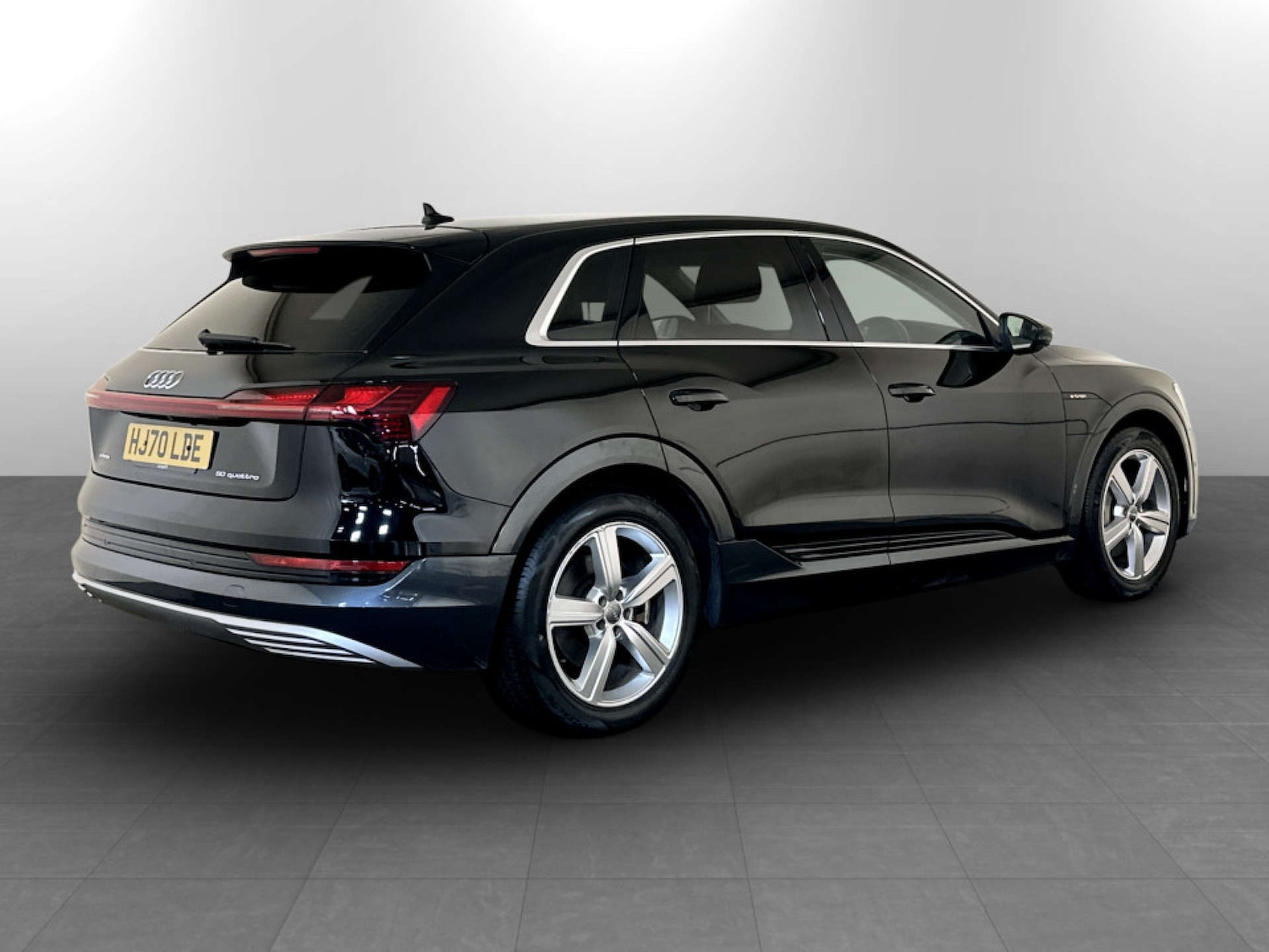 Used Audi e-tron 2020 for sale - 77437470: Photo 9