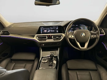 Used BMW 3 Series 2021 for sale - 77945413: Photo