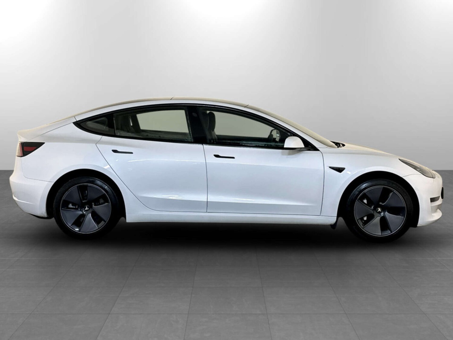 Used Tesla Model 3 2023 for sale - 77408943: Photo 11