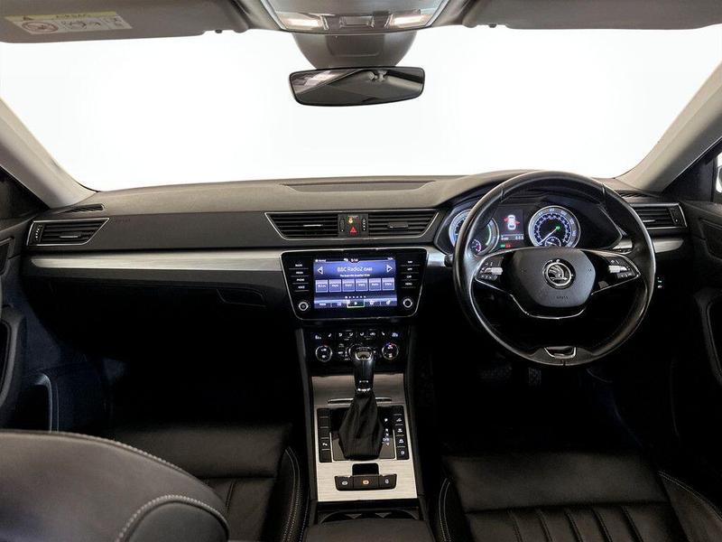 Used Skoda Superb 2021 for sale - 76553847: Photo 3