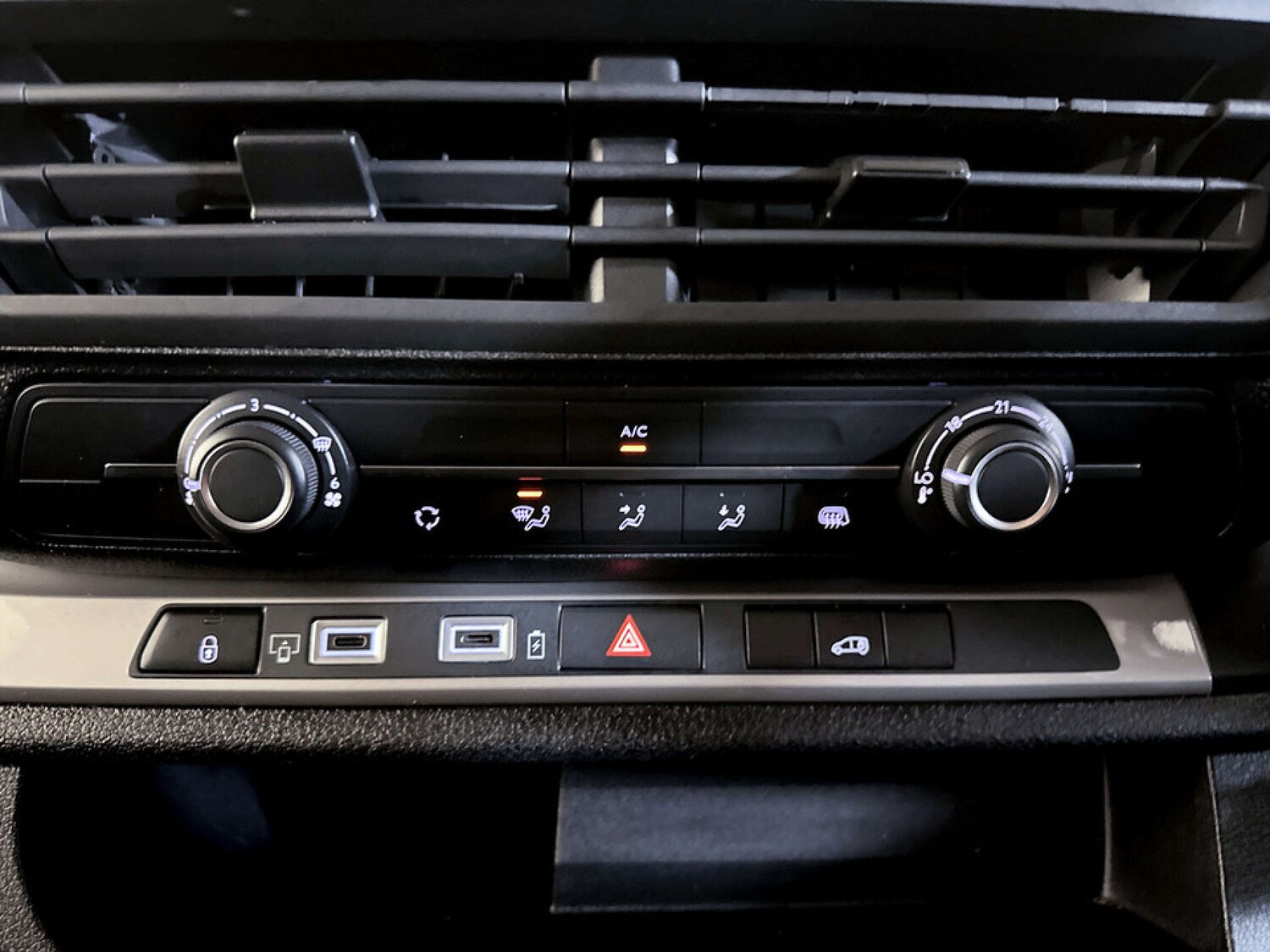 Used Vauxhall Vivaro 2024 for sale - 77470038: Photo 25