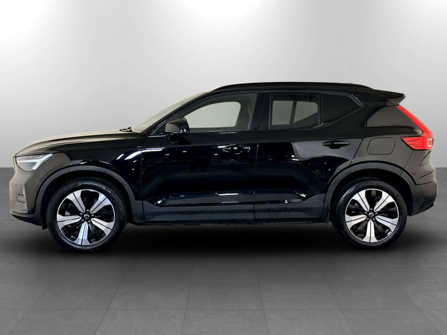 Used Volvo XC40 2023 for sale - 77604014: Photo 7
