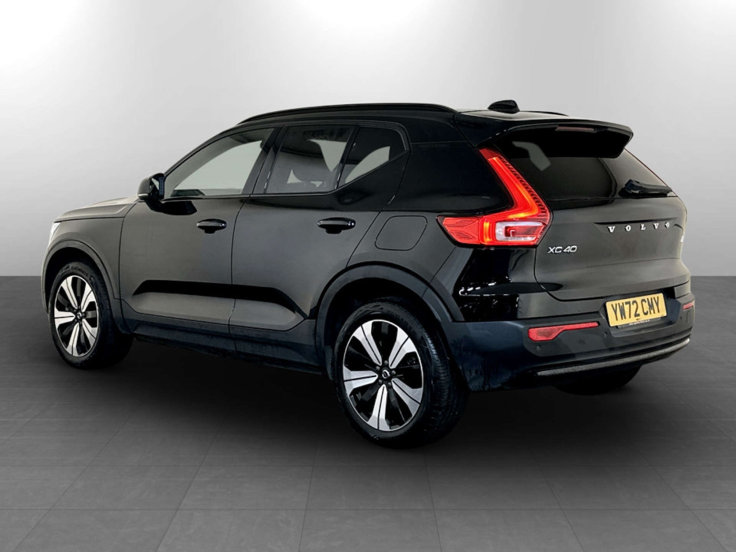 Used Volvo XC40 2023 for sale - 77604014: Photo 8