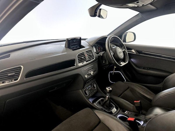 Used Audi Q3 2018 for sale - 75822923: Photo 12