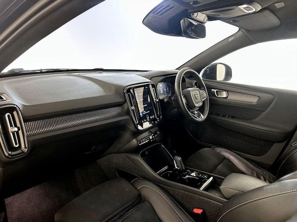 Used Volvo XC40 2022 for sale - 76196463: Photo 12