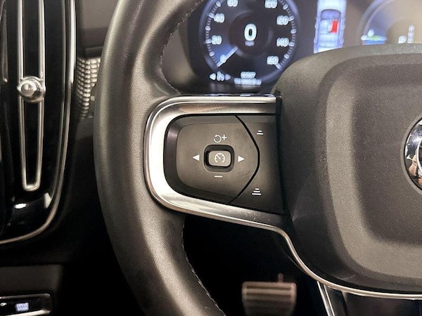 Used Volvo XC40 2022 for sale - 76196463: Photo 17