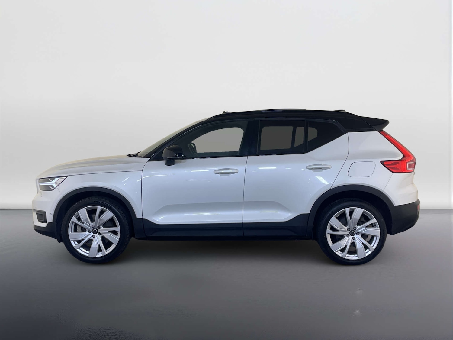 Used Volvo XC40 2022 for sale - 78106749: Photo 7