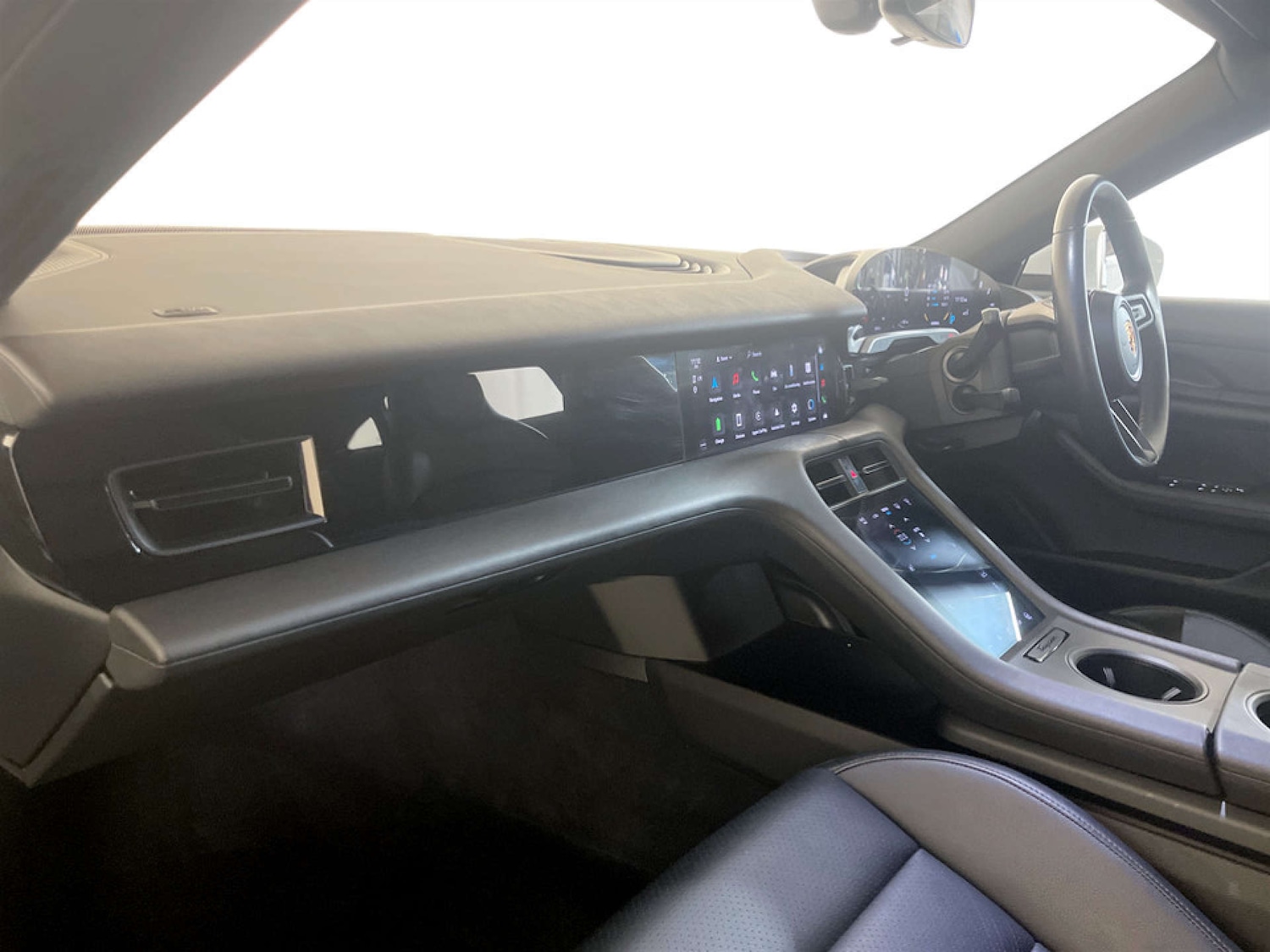 Used Porsche Taycan 2020 for sale - 77261399: Photo 12