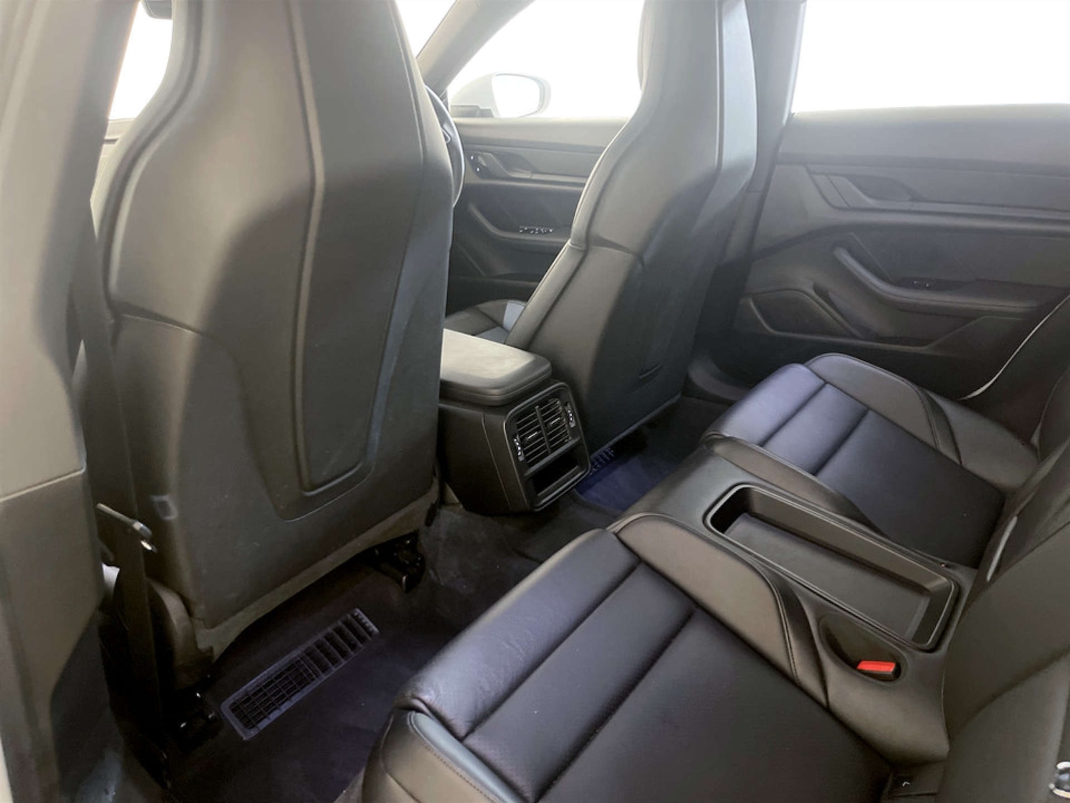 Used Porsche Taycan 2020 for sale - 77261399: Photo 14