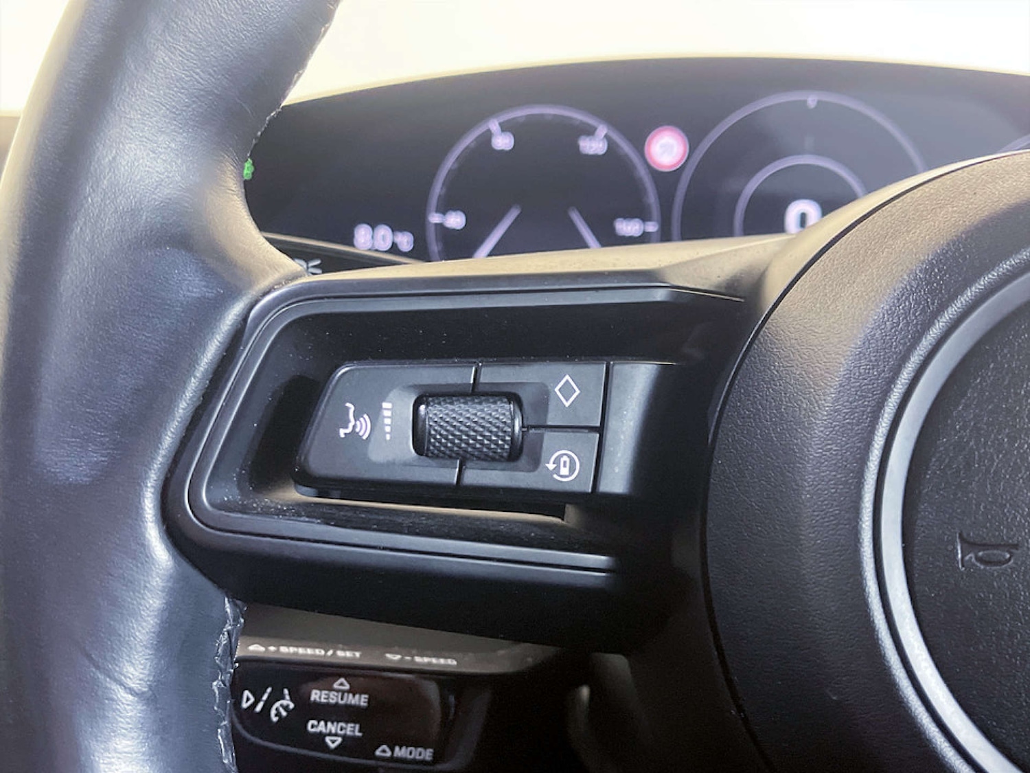 Used Porsche Taycan 2020 for sale - 77261399: Photo 18